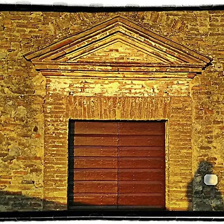 Al Castello Di 2* 法布罗